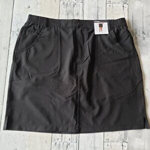 NWT - Tilley Women's Trek Skort Black - Size L